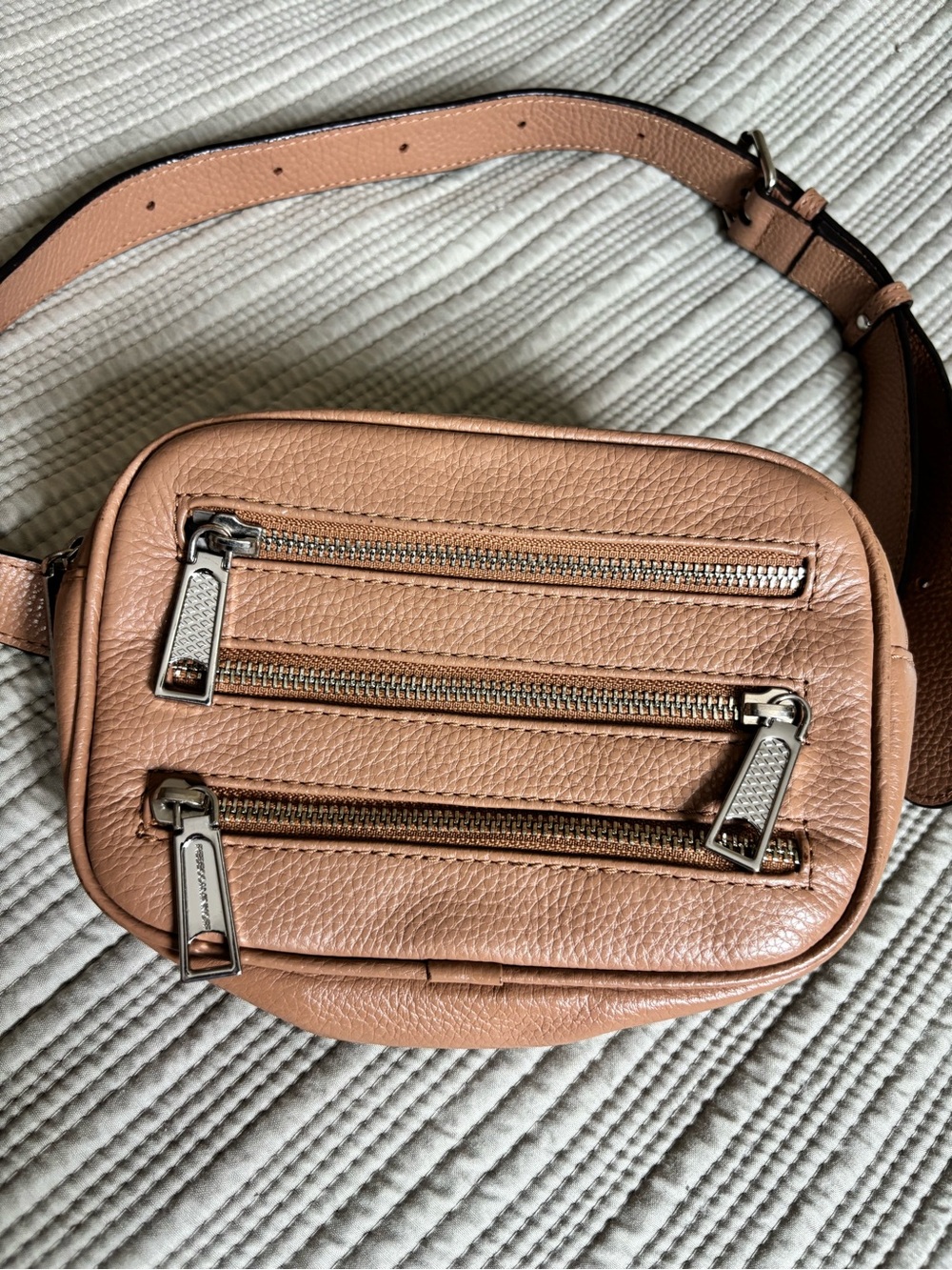 Rebecca Minkoff tan belt bag pouch - Picture 3 of 9
